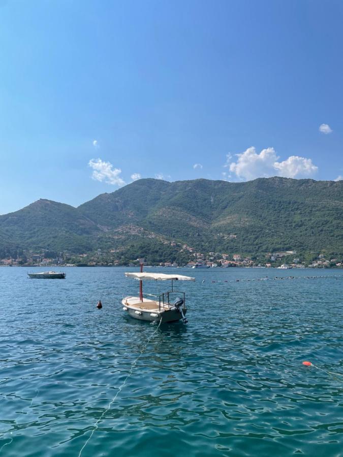 Studio Apartman Happy Home Tivat Exteriér fotografie