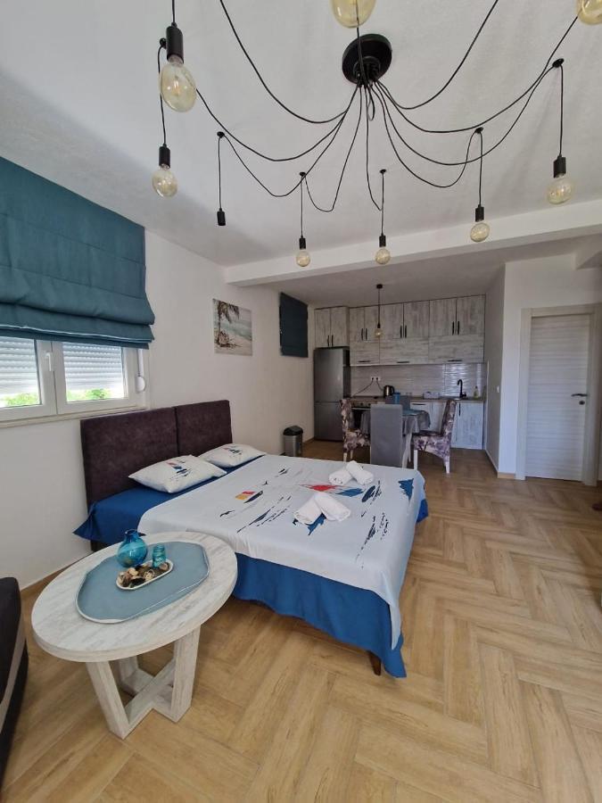 Studio Apartman Happy Home Tivat Exteriér fotografie