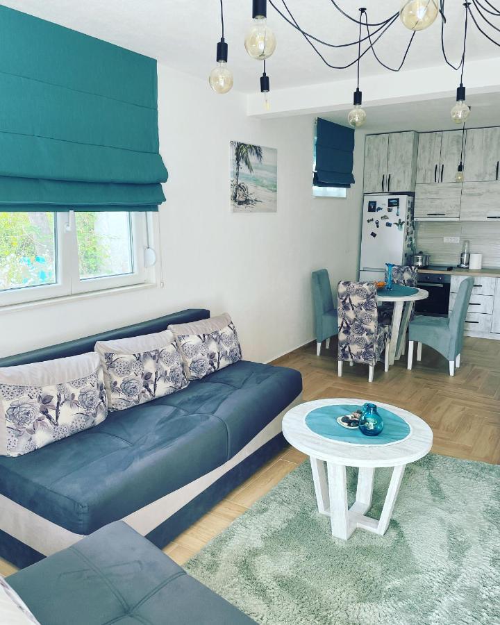 Studio Apartman Happy Home Tivat Exteriér fotografie